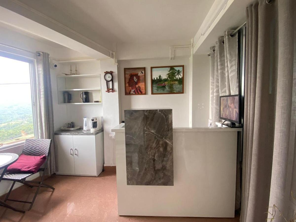 The Palm Guest House Kohima Esterno foto