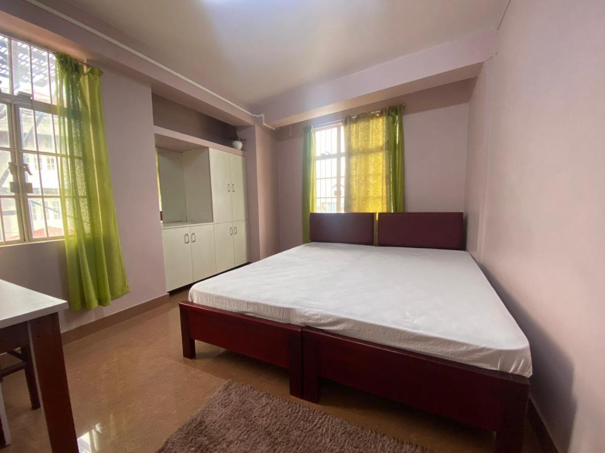 The Palm Guest House Kohima Esterno foto