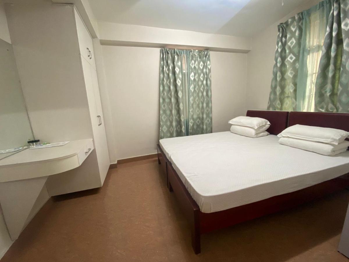 The Palm Guest House Kohima Esterno foto