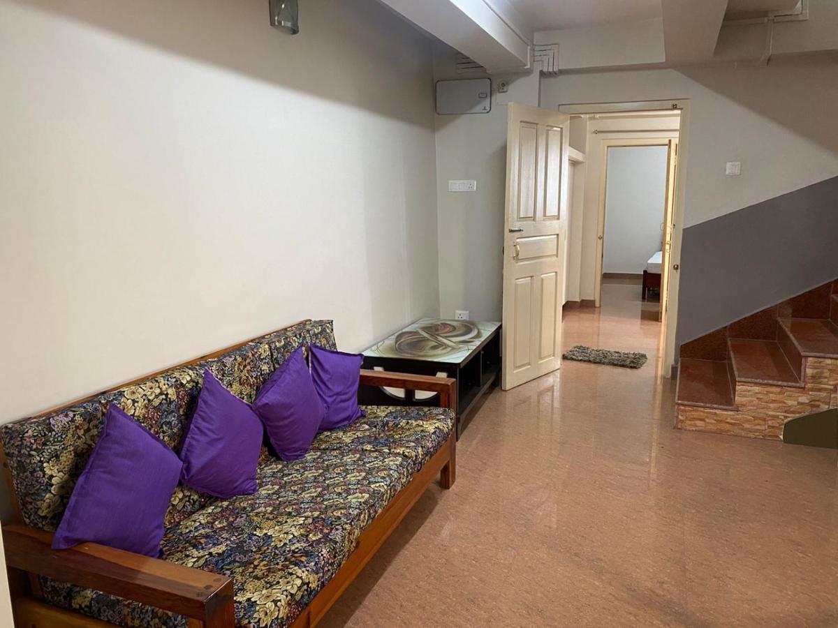 The Palm Guest House Kohima Esterno foto
