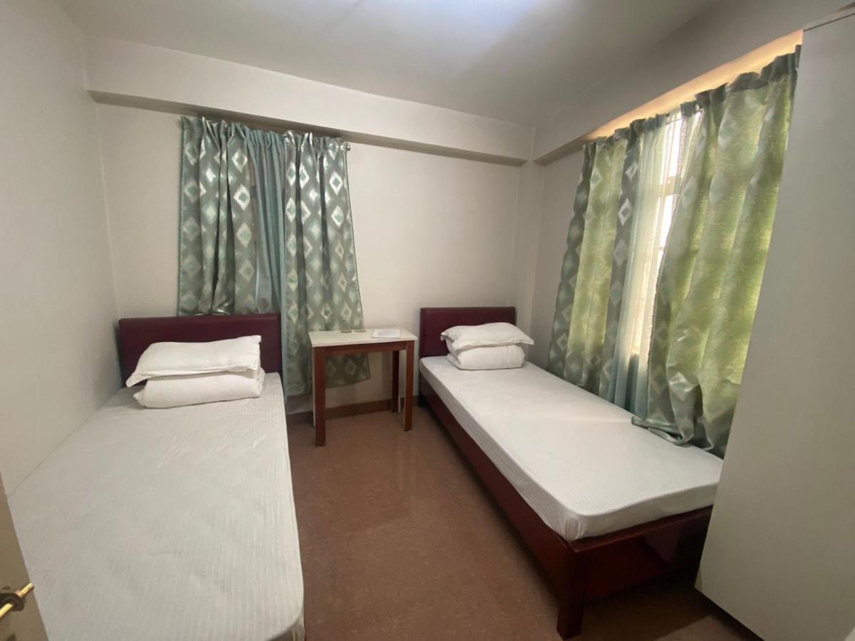 The Palm Guest House Kohima Esterno foto